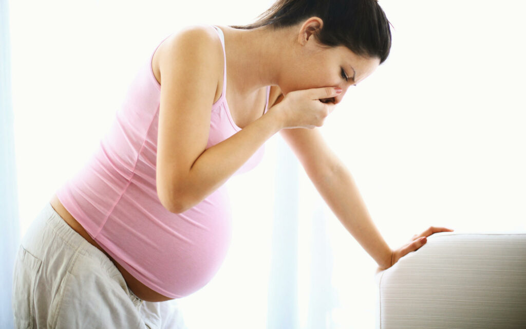 Tips To Deal With Vomiting During Pregnancy, Naturally?