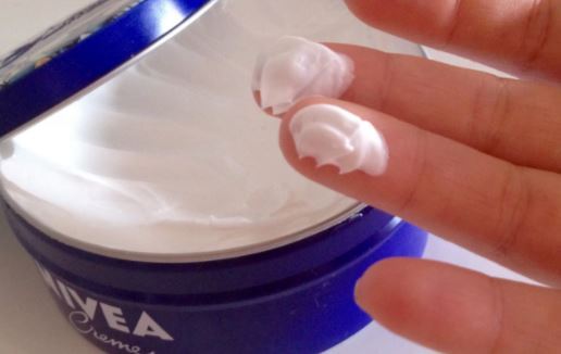 La petite boite bleue qui vous veut du bien: 9 utilisations méconnues de la crème Nivea